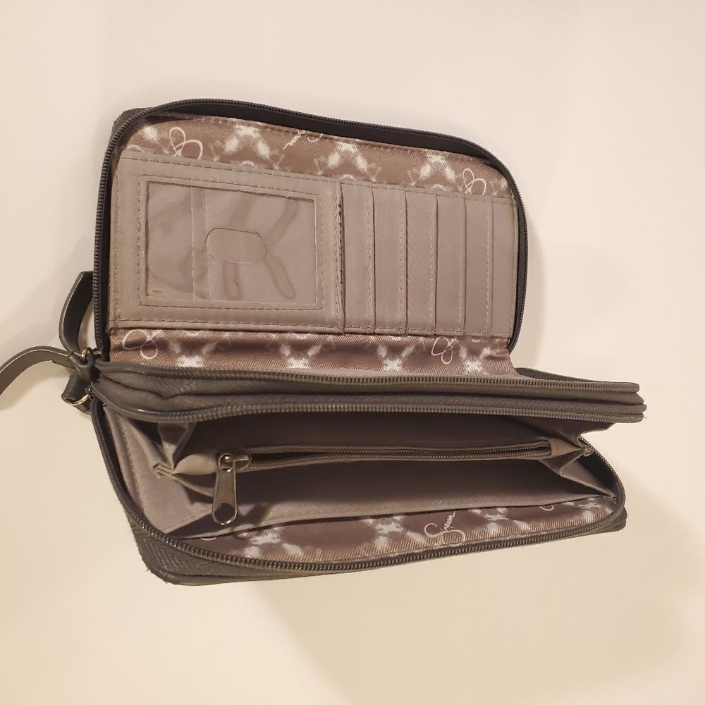 Jessica Simpson wallet - Picture 13 of 14
